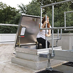 Смотровой люк для крыши - E-50TB - Bilco UK - квадратный / из алюминия / с лестницей