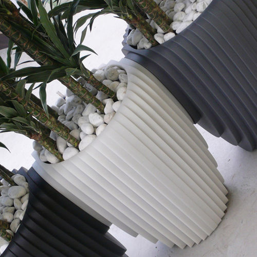 Садовый горшок из пластика - SLICED VASE - Feek