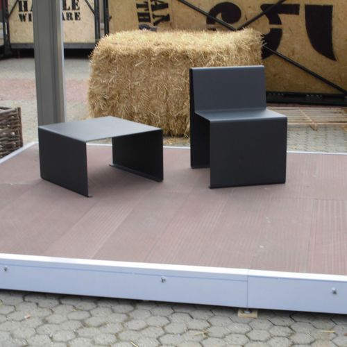 Современный cтул - LINEA - Euroform K. Winkler GmbH - для наружного применения / из гальванизированной стали / из стального листа