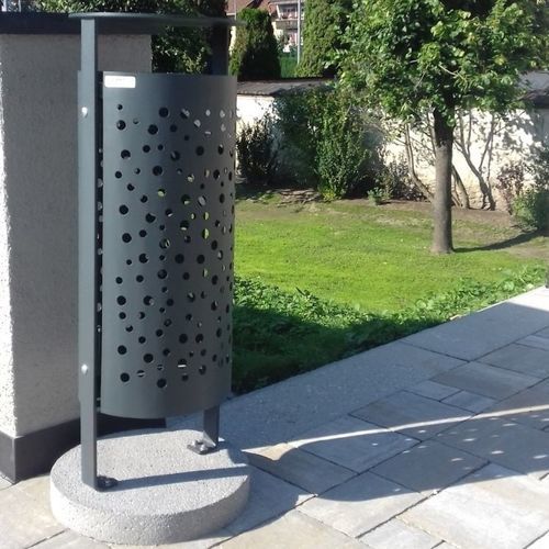 Общественный мусорный контейнер - COMFORT - Euroform K. Winkler GmbH - напольный / из перфорированного листа / с крышкой