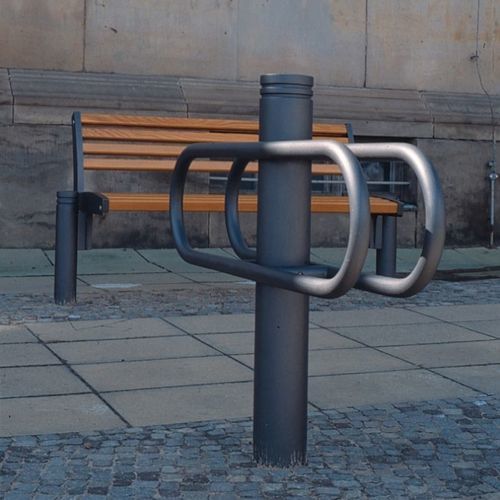 Напольная парковка для велосипедов - FRITZ  - Euroform K. Winkler GmbH - для общественных мест / из алюминия / для профессионального использования