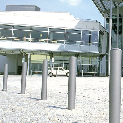 Защитный боллард - BARRIER - Euroform K. Winkler GmbH - неподвижный / из металла / оцинкованный