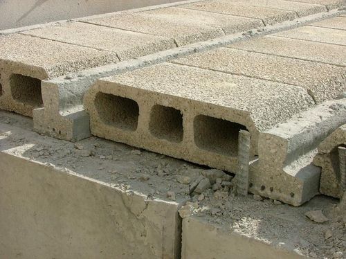 Пол с балками - Ballut Blocks - межбалочное заполнение из бетона