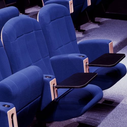 Современное кресло для аудитории - CONFERENCE HALL - kleslo - из ткани / из дерева / складное
