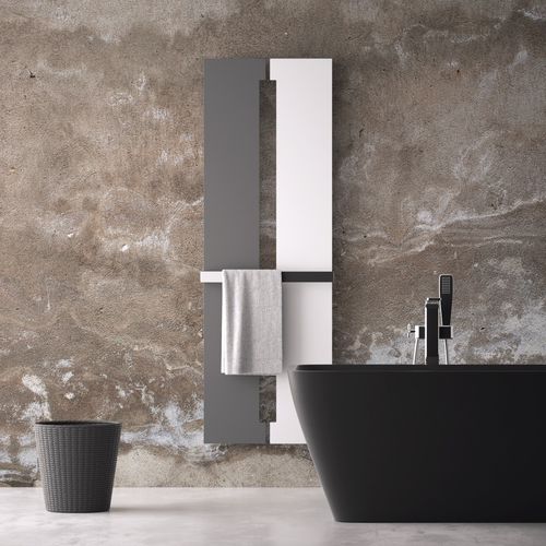 Полотенцесушитель на горячей воде - QUADRO - Hotech Design - электрический / 751 w...1000 w / современный