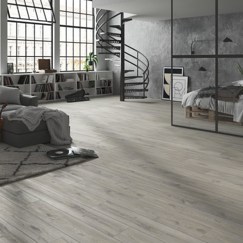 Слоистый пол из дерева - PEARL OAK - Swiss Krono / GRAND selection - плавучий / имитация дерева / для бытового использования