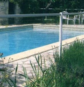 Защитный барьер - PVC - PISCINES MAGILINE - неподвижный / из металла / для бассейна