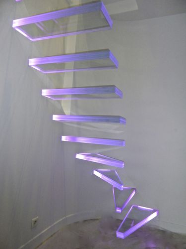 Лестница с поворотом на 90° - AERO VERRE EXTRA CLAIR LUMINEUX - Trescalini - со стеклянными ступеньками / металлическая конструкция / дизайнерская