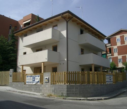 Сборное здание - SEVERAL APAREMENTS - Riko Hiše - из цельной древесины / для многоквартирных домов / современное