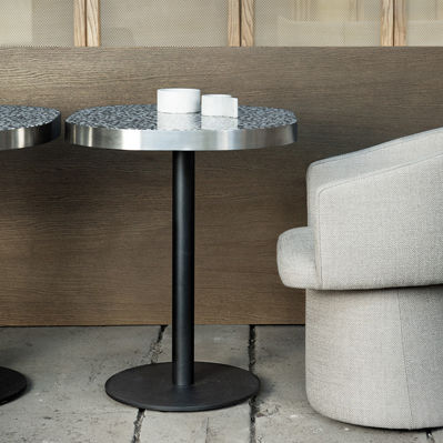 Современный стол для бистро - PLEASE - HMD Furniture - из дуба / из орехового дерева / из розового дерева