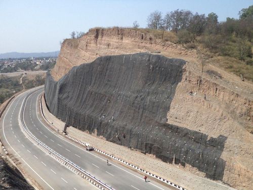Защитный экран от камней - ROCKFALL &ndash; DRAPERY MESH - Maccaferri