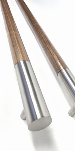 Стационарная дверная ручка для двери - TIMBER BATON - Philip Watts Design - из нержавеющей стали / из дерева / современная