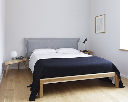 Двуспальная кровать - H 626 EM PURE - Hans Hansen Furniture - современная / с обитым изголовьем / из ткани