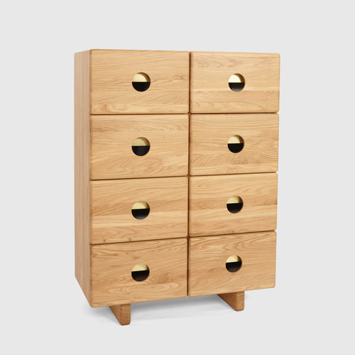 Высокий буфет - CRAFT BRASS - Hans Hansen Furniture - скандинавский дизайн / из дуба / с выдвижными ящиками