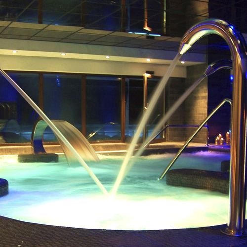 Бассейн для наружного применения - LEISURE - Freixanet Wellness - для интерьера / заглубленный / из бетона