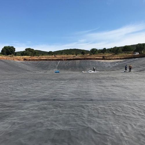 Геомембрана из СКЭП - GEOGARD™ - Holcim Elevate - для водоема / для насыпи / герметизирующая