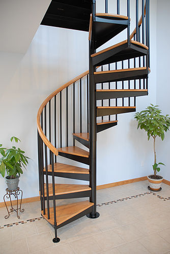 Винтовая лестница - S-01A  - Salter Spiral Stair - с деревянными ступеньками / конструкция из нержавеющей стали / современная