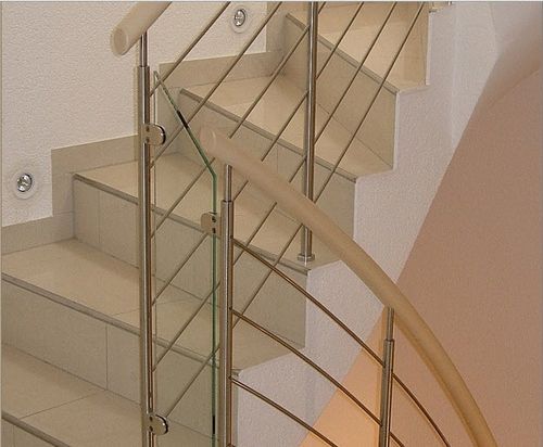 Ограждение из нержавеющей стали - KELLER TREPPENBAU AG - решетчатое / для интерьера / для лестниц