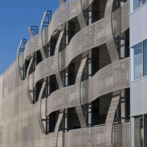 Архитектурная металлическая сетка - CINCINNATI CHILDREN'S HOSPITAL - Cambridge Architectural Mesh - для фасада / с треугольной сеткой / посеребренная