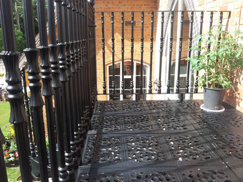 Решетчатый балкон - VICTORIAN WITH VICTORIAN BALUSTERS - British Spirals & Castings - из алюминия