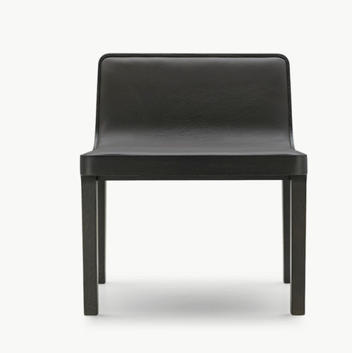 Современное низкое кресло - EMEA - Alki - из кожи / из ткани / из дуба
