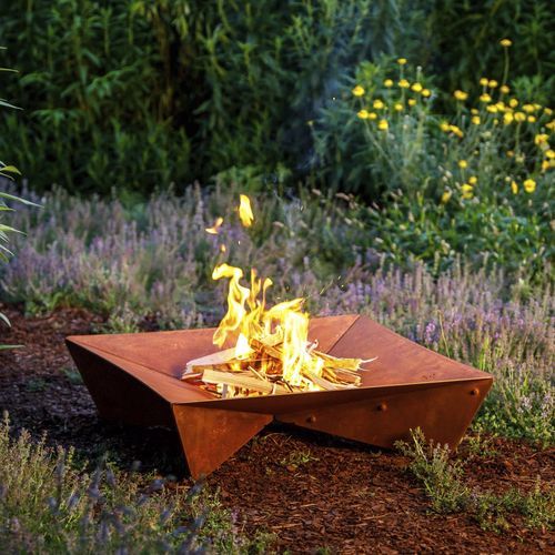 Дровяная садовая жаровня - fluxus - keilbach design and products - из стали / квадратная / ржавчина