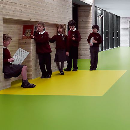 Напольное покрытие из ПВХ - BLOC PUR - Polyflor - для интерьера / для сектора услуг / из плит