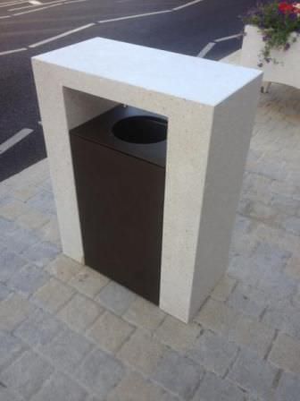 Общественный мусорный контейнер - LORD: Paper Bin - A Amop Synergies - из бетона / с крышкой / современный