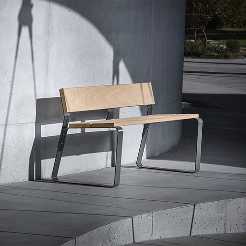 Современная общественная скамейка - KAISEKI - CYRIA | Mobilier Urbain - из дерева / из термолакированной стали / со спинкой
