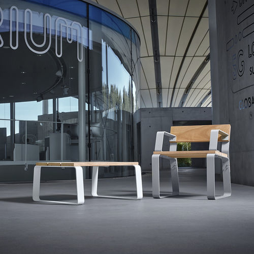 Современный журнальный столик - KAISEKI - CYRIA | Mobilier Urbain - из дерева / с основанием из стали / с основанием из нержавеющей стали