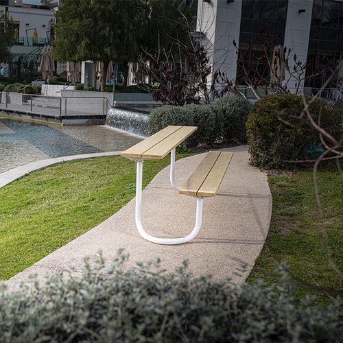Современный стол для пикника - ARE - CYRIA | Mobilier Urbain - из дерева / с основанием из стали / с основанием из нержавеющей стали