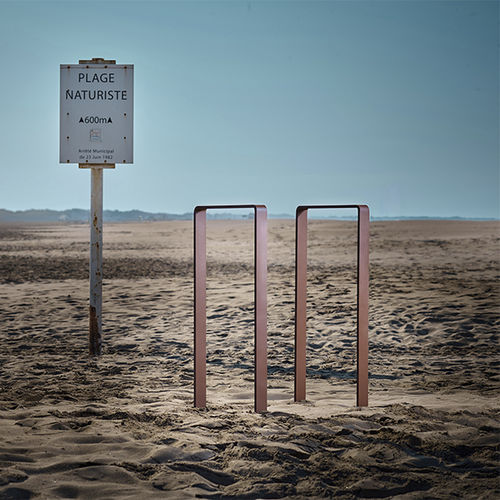 Напольная парковка для велосипедов - ABSOLUT - CYRIA | Mobilier Urbain - горизонтальная / для городских зон / для интерьера