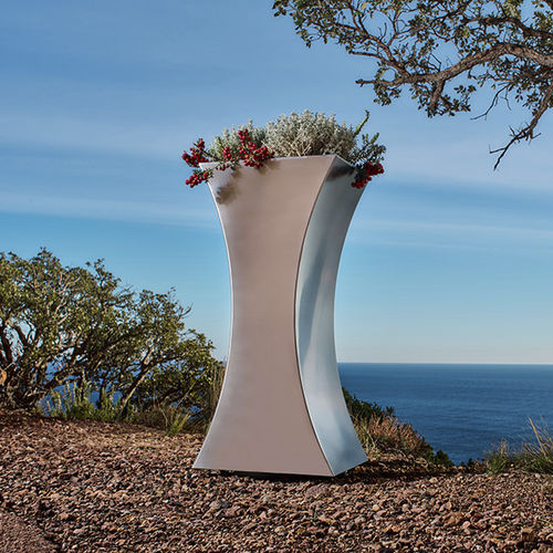 Кадка для садовых растений из нержавеющей стали - MISS FLOWER 1 - CYRIA | Mobilier Urbain - из кортеновской стали / из термолакированной стали / с высоким сопротивлением