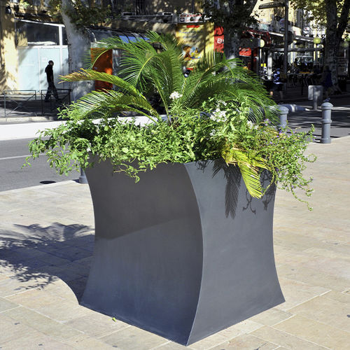 Кадка для садовых растений из нержавеющей стали - MISS FLOWER 3 - CYRIA | Mobilier Urbain - из кортеновской стали / из термолакированной стали / с высоким сопротивлением