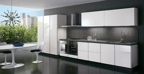 Современная кухня - CAPRI - Biefbi Cucine - из лакированной древесины / без ручки / глянцевое покрытие