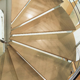 Ступень из мрамора - MARFIL STONE - COMPAC The Surfaces Company