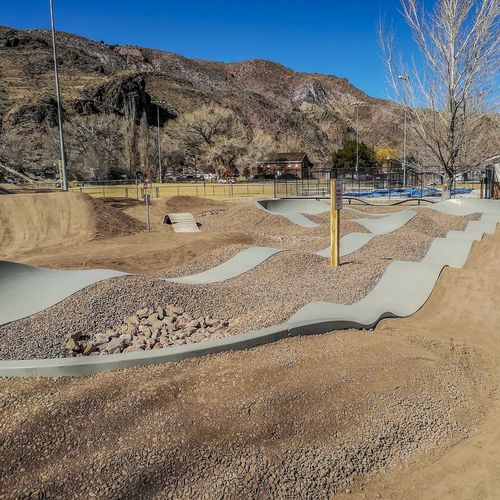 Памп-трек для серфинг-парка - CALIENTE, NV - World Skate Parks - из бетона