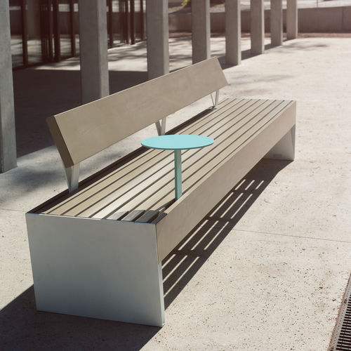 Современная общественная скамейка - BLOCQ - mmcité street furniture - из лиственных пород дерева / из сосны / из гальванизированной стали