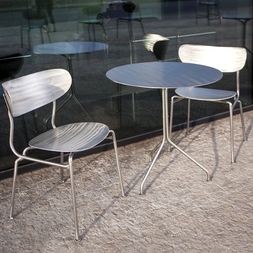 Современный обеденный стол - BOHÉM - mmcité street furniture - из алюминия / с основанием из оцинкованной стали / круглый