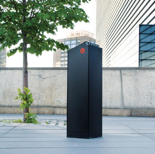 Пепельница на ножках - CRYSTAL - mmcité street furniture - из стали / для улицы / для общественных мест