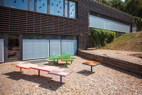 Современный стол - PIXEL - mmcité street furniture - из гальванизированной стали / с основанием из оцинкованной стали / круглый