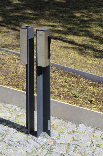 Напольная вешалка для костюмов и брюк - VALET - mmcité street furniture - настенная / из нержавеющей стали / современная