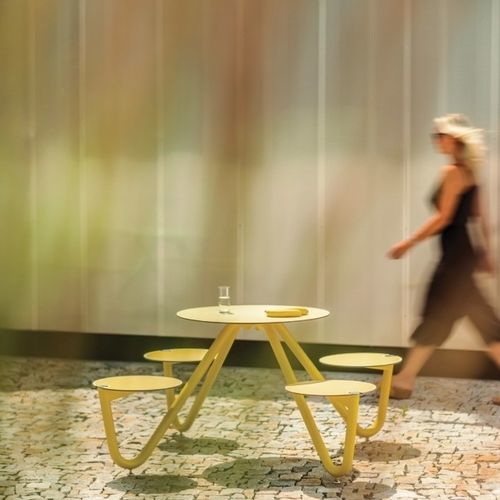 Современный стол для пикника - ORBIT - mmcité street furniture - из стали / из нержавеющей стали / из дерева