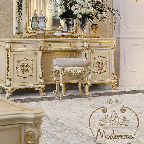 Современный табурет - 14535 - Modenese Luxury Interiors - из цельной древесины / с основанием из цельной древесины / обитый