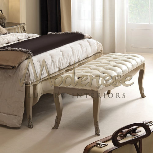 Современная банкетка - 21516 - Modenese Luxury Interiors - из ткани / с основанием из древесины / из дерева