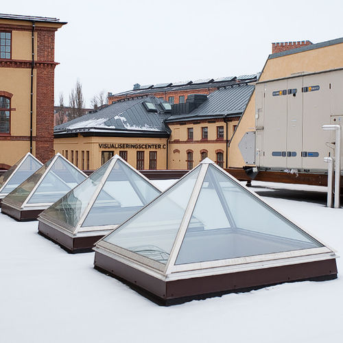 Фонарь для плоской крыши - FE PYRAMIDE - LAMILUX Heinrich Strunz GmbH - для вентиляции / для ремонта здания / с двойным остеклением