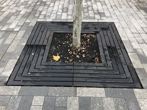 Квадратная решетка для деревьев - AARE - ANAE street furniture - из чугуна