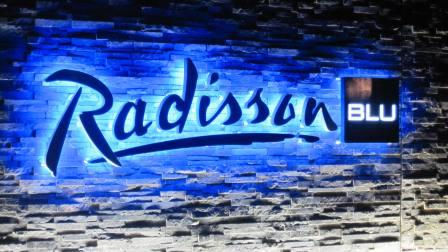 Торговая вывеска - RADISSON BLU  - Signo