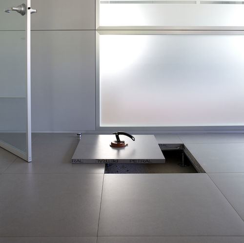 Технический пол из керамики - TILE - PETRAL - из фарфора / с высоким сопротивлением / антифриз