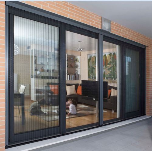 Раздвижная противомоскитная сетка - Retractable Pleated - Panda Windows & Doors  - для двери